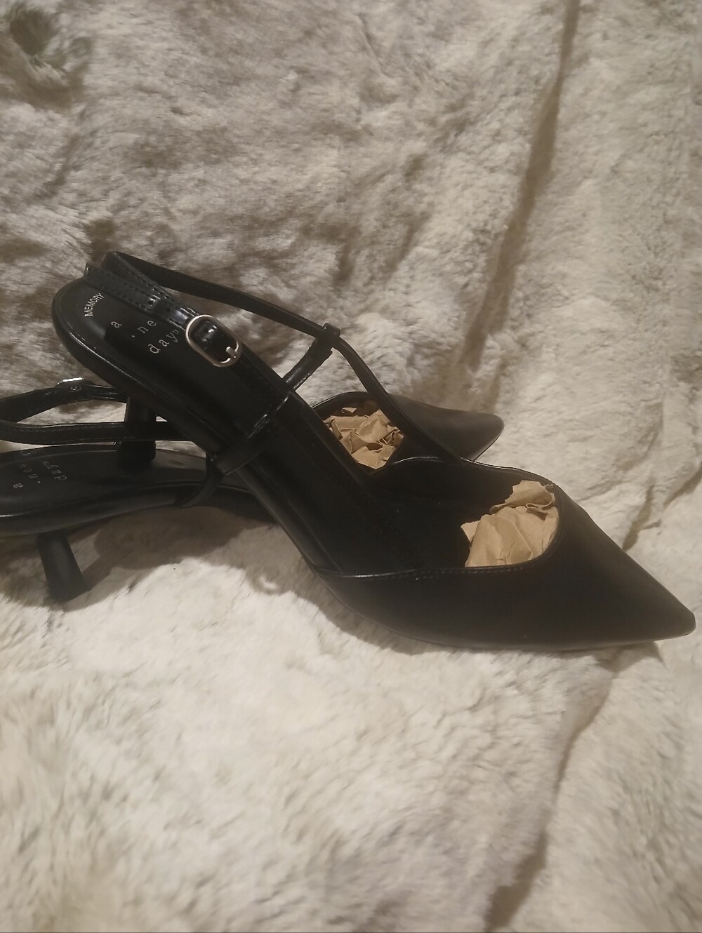 Women's Black Pointed Slingback Heels - Classic Office to Evening Shoe - Picture 2 of 5